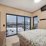 New Amazing With Spectacular View And Jacuzzi In The Heart Of Lofoten