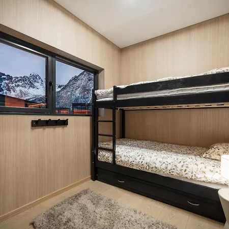 New Amazing With Spectacular View And Jacuzzi In The Heart Of Lofoten *