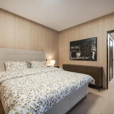 New Amazing With Spectacular View And Jacuzzi In The Heart Of Lofoten بيت للعطل Lyngværet