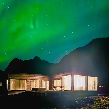 New Amazing With Spectacular View And Jacuzzi In The Heart Of Lofoten * Lyngværet