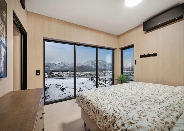 New Amazing With Spectacular View And Jacuzzi In The Heart Of Lofoten