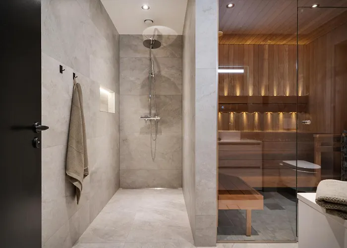 New Amazing With Spectacular View And Jacuzzi In The Heart Of Lofoten Hébergement de vacances