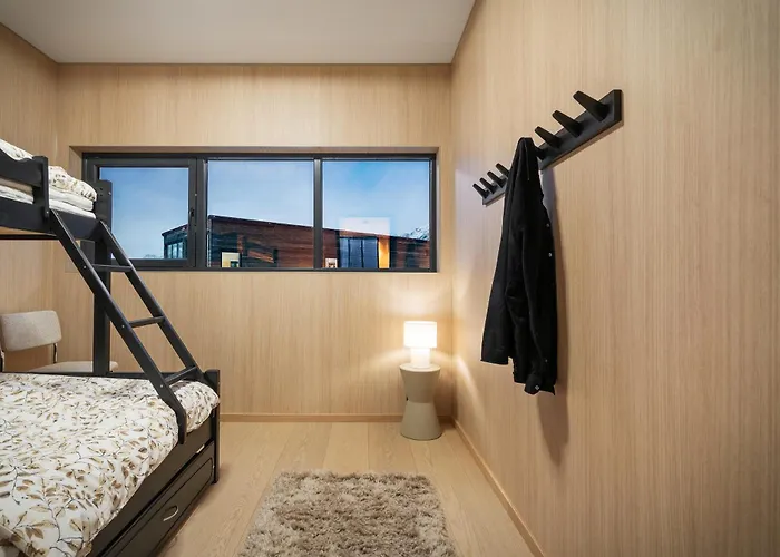 New Amazing With Spectacular View And Jacuzzi In The Heart Of Lofoten *