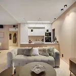 New Amazing With Spectacular View And Jacuzzi In The Heart Of Lofoten