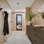 Prázdninový dům New Amazing With Spectacular View And Jacuzzi In The Heart Of Lofoten