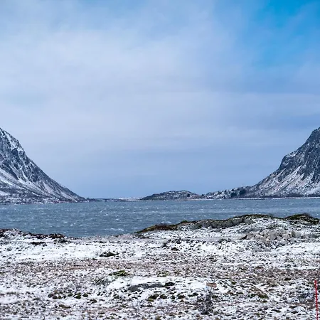 New Amazing With Spectacular View And Jacuzzi In The Heart Of Lofoten 度假居