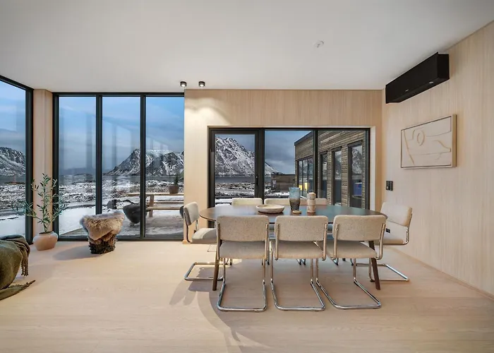 Сasa de vacaciones New Amazing With Spectacular View And Jacuzzi In The Heart Of Lofoten Lyngværet